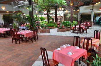 Mien Tay Hotel Cần Thơ Extérieur photo